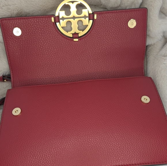 Tory Burch Red Leather Bag with Gold Accents - Picture 5 of 11